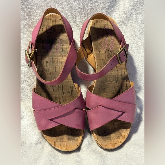 Koral-Ease Rose Pink Ava Platform Wedges, Sz 9 - Picture 3 of 5